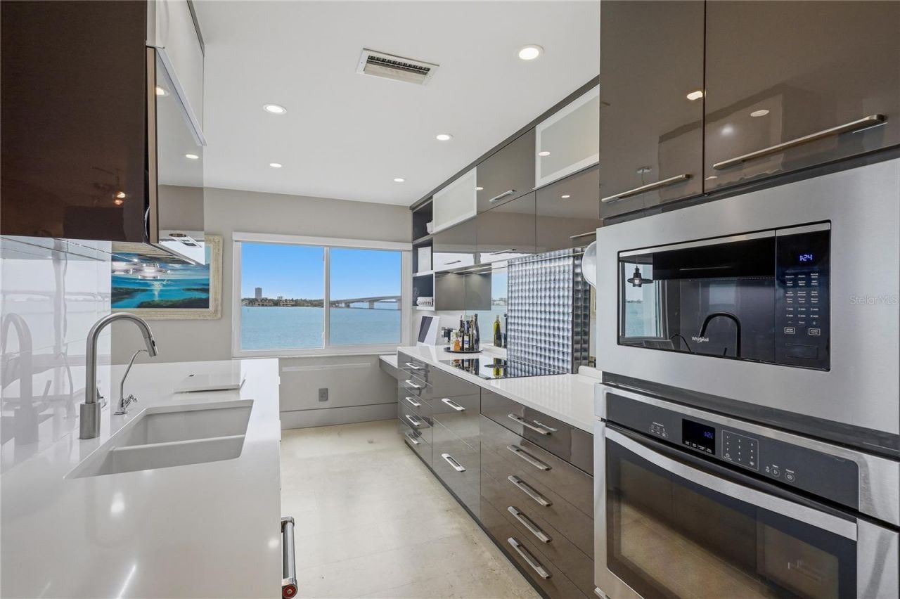 350 Golden Gate Point, Unit 51, Sarasota, FL 34236 Photo