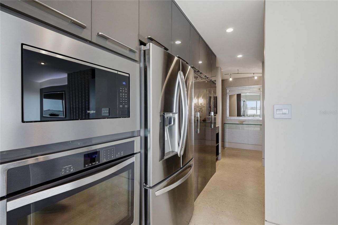 350 Golden Gate Point, Unit 51, Sarasota, FL 34236 Photo