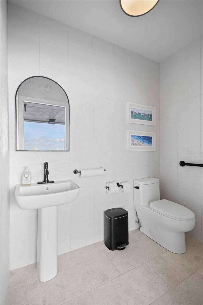 350 Golden Gate Point, Unit 51, Sarasota, FL 34236 Photo