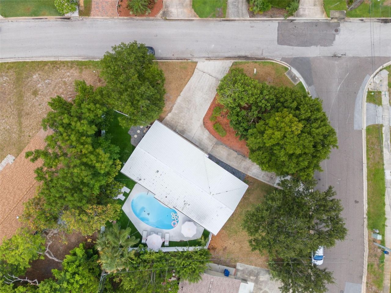 3755 Beach Drive Se, Saint Petersburg, FL 33705 Photo
