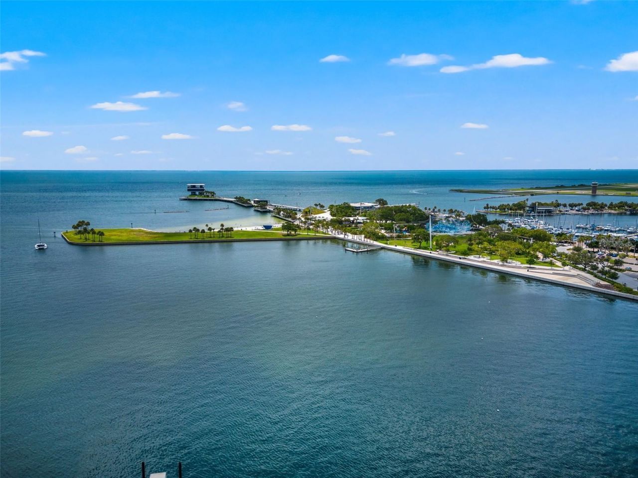 3755 Beach Drive Se, Saint Petersburg, FL 33705 Photo