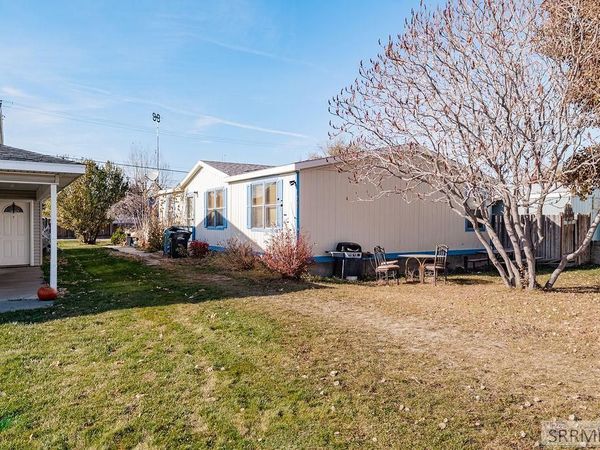 1555 Canyon Avenue, IDAHO FALLS, ID 83402
