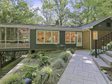126 Weaver Road, Chapel Hill, NC 27514