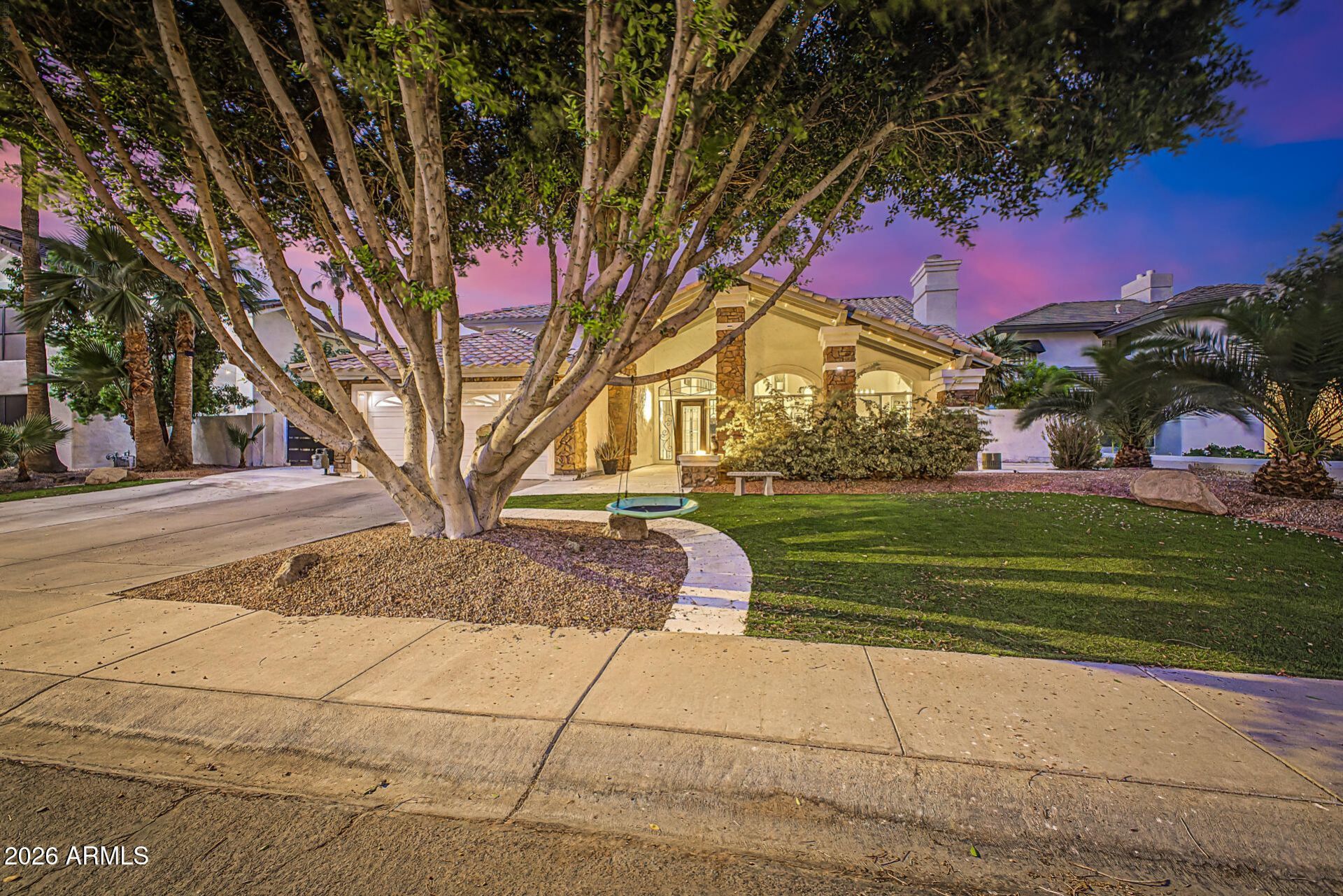 1734 E Queen Palm Drive, Gilbert, AZ 85234 Main Photo