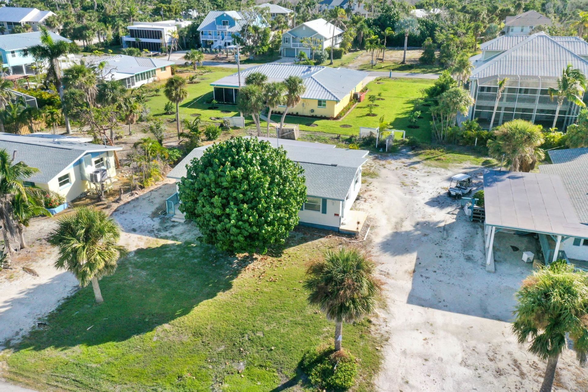 4819 Tradewinds Dr, Sanibel, FL 33957 Photo