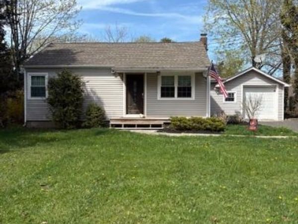 152 Old Country Road , Westhampton Beach, NY 11978