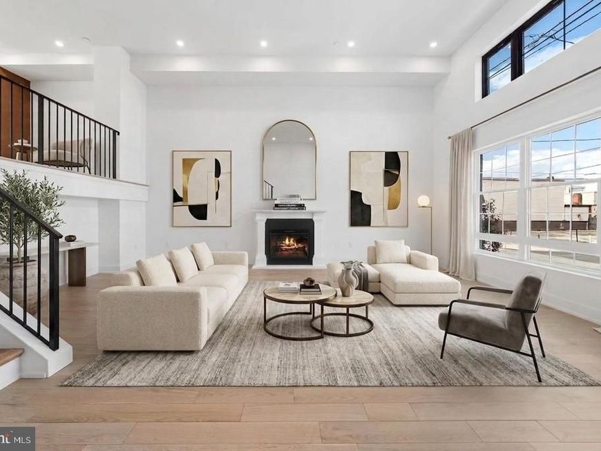 2552 E Somerset Street, Philadelphia, PA 19134 Main Photo