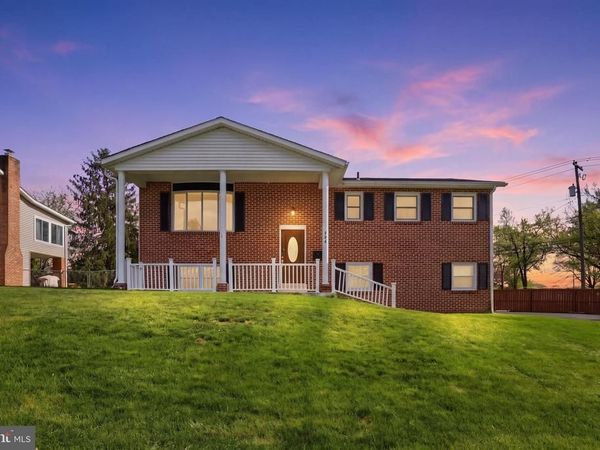 604 D STREET, CARLISLE, PA 17013