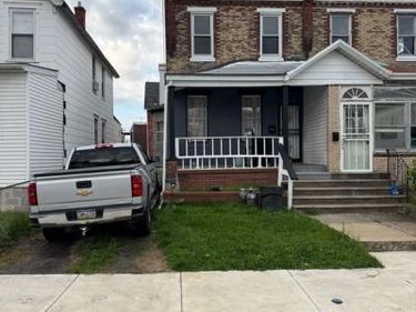 132 WALNUT STREET, COLWYN, PA 19023