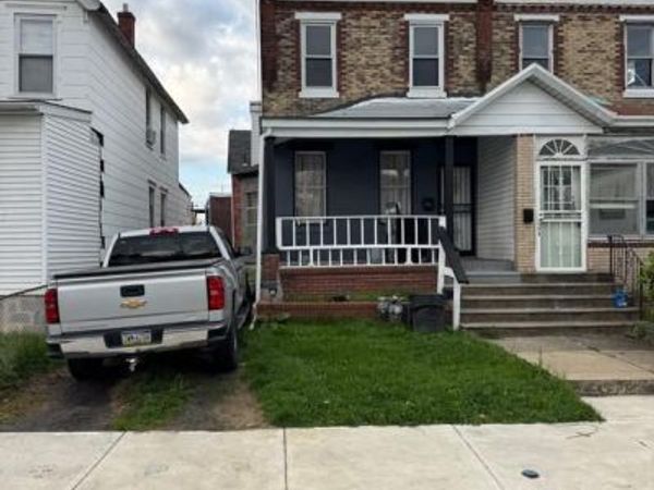 132 WALNUT STREET, COLWYN, PA 19023
