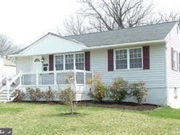 6707 OAKLAND AVENUE, RIVERDALE, MD 20737