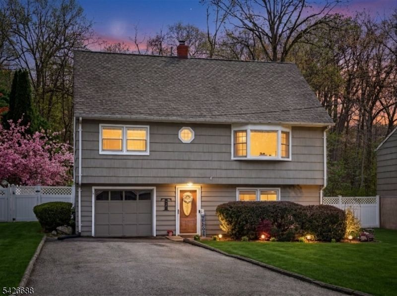 22 Wildwood Ter, Ringwood, NJ 07456 Main Photo