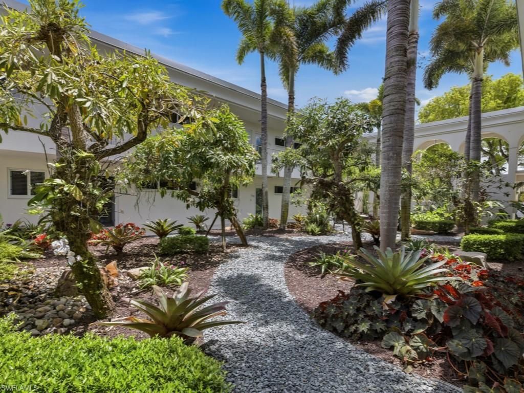 211 3rd Ave S, Unit 211, Naples, FL 34102 Photo