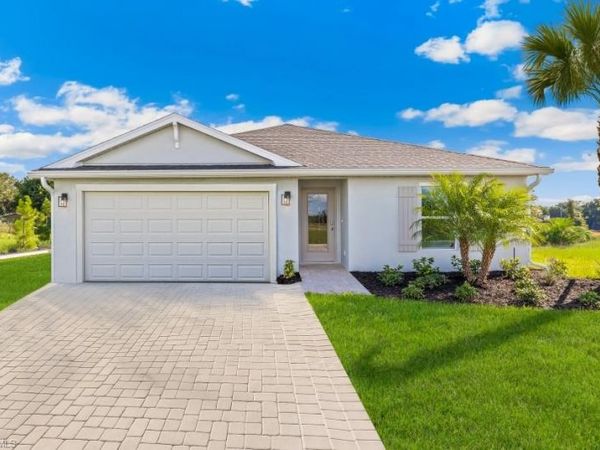 727 NEWHALL ST E, LEHIGH ACRES, FL 33971