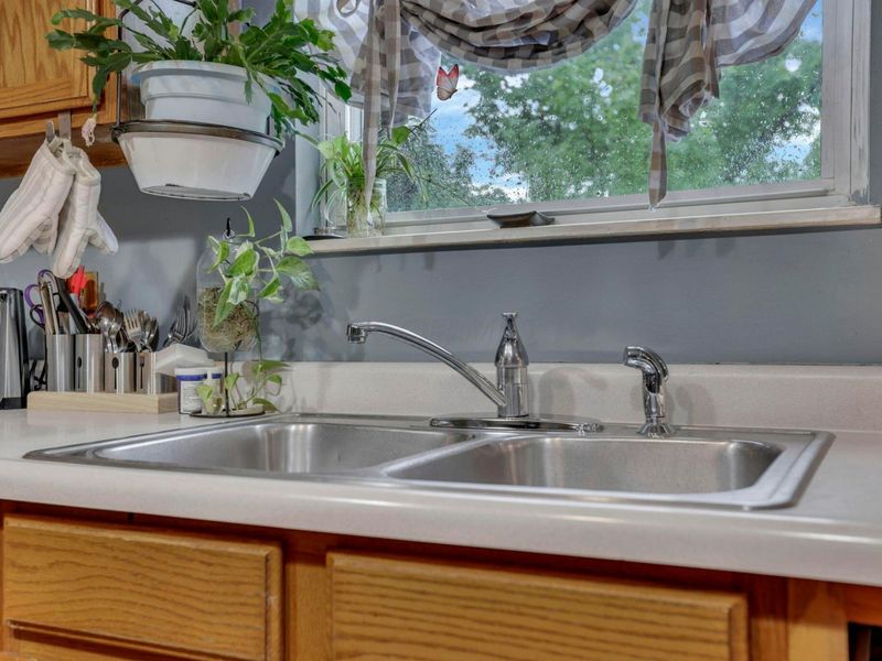 4117 Wintertime Drive , Columbus, OH 43207 Photo 11