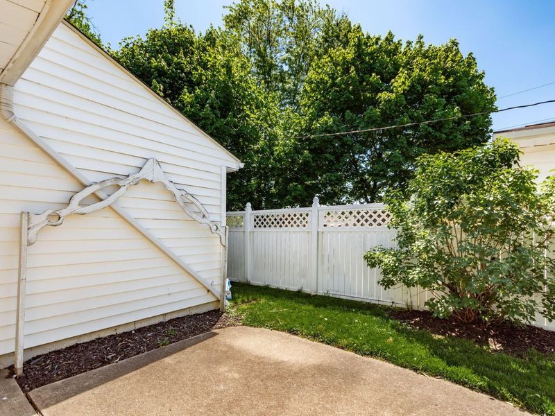 2775 La Rosa Drive , Grove City, OH 43123 Photo 32