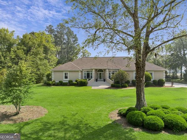 354 Oak Grove Island Drive, Brunswick, GA 31523
