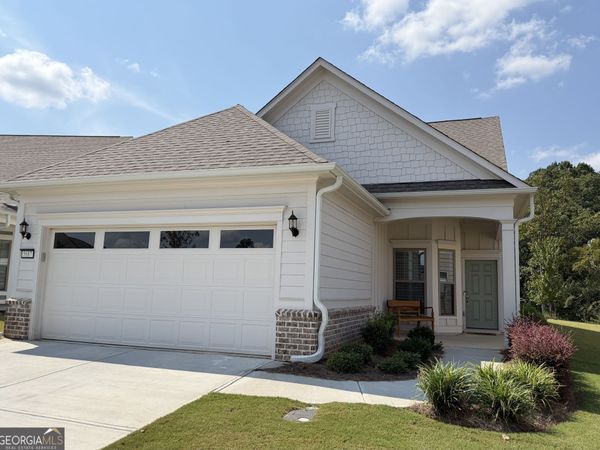 5687 Villa Crest Drive, Hoschton, GA 30548
