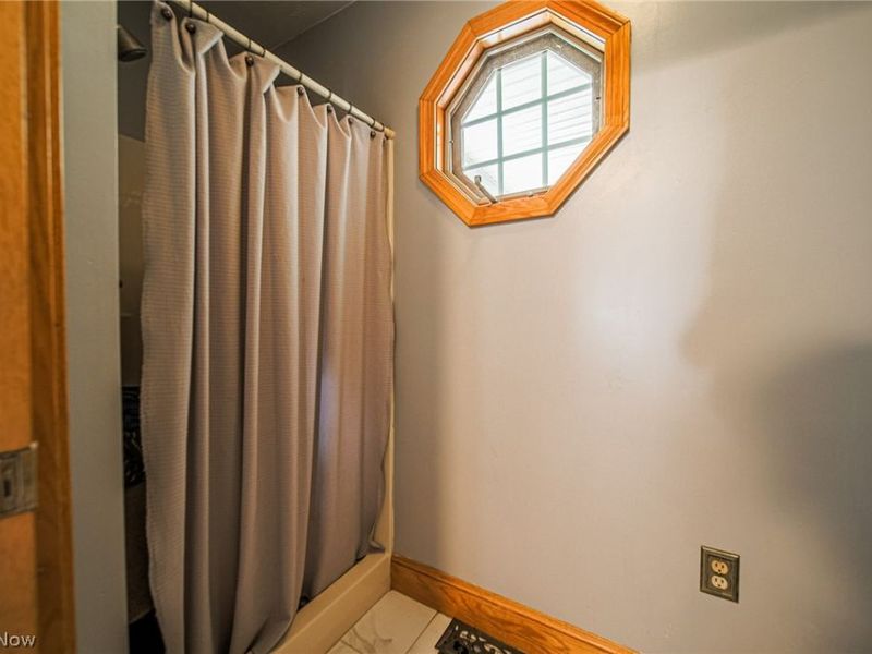 2040 Wesley Chapel Road , Zanesville, OH 43701 Photo 30