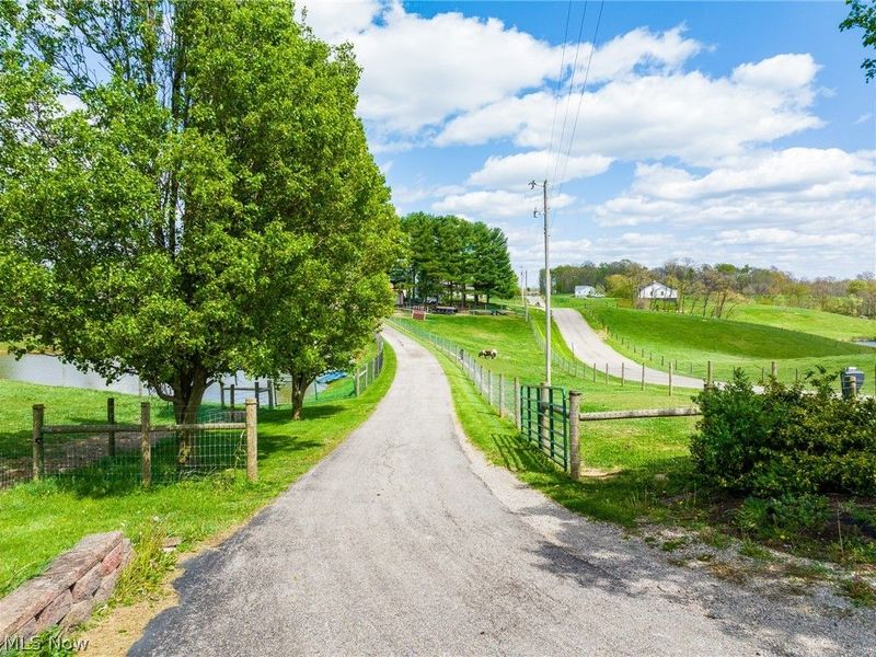 2040 Wesley Chapel Road , Zanesville, OH 43701 Photo 48