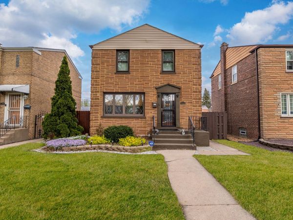 5113 S Mayfield Avenue , Chicago, IL 60638