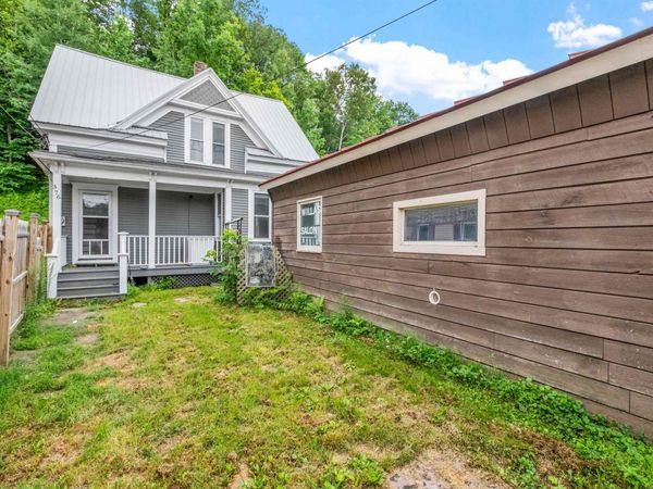 376 Portland Street, St. Johnsbury, VT 05819