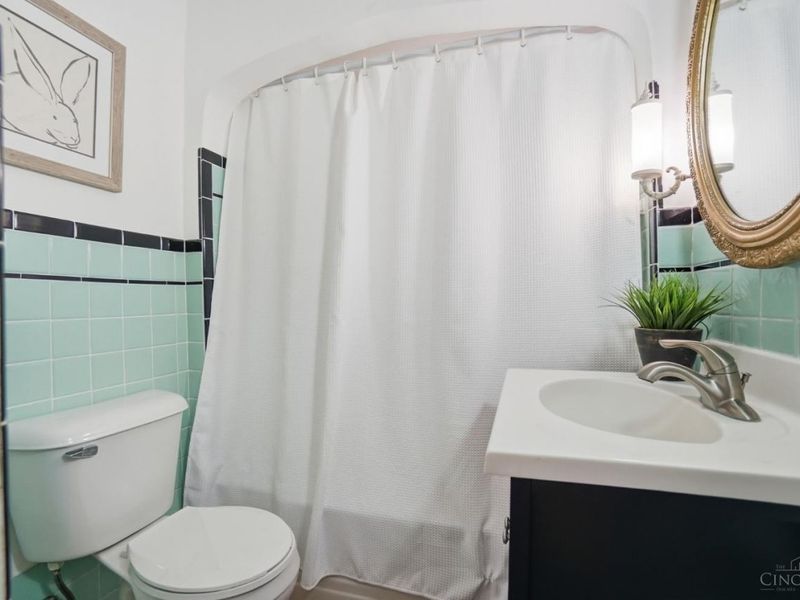 8375 Roland Avenue, Springfield Twp., OH 45216 Photo 24