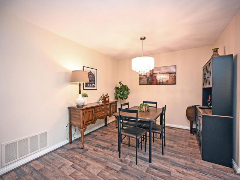 5203 Eaglesnest Drive S, Unit 91, Green Township, OH 45248 Photo 10