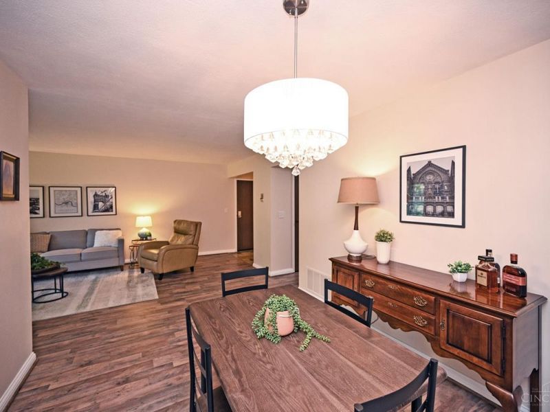 5203 Eaglesnest Drive S, Unit 91, Green Township, OH 45248 Photo 12