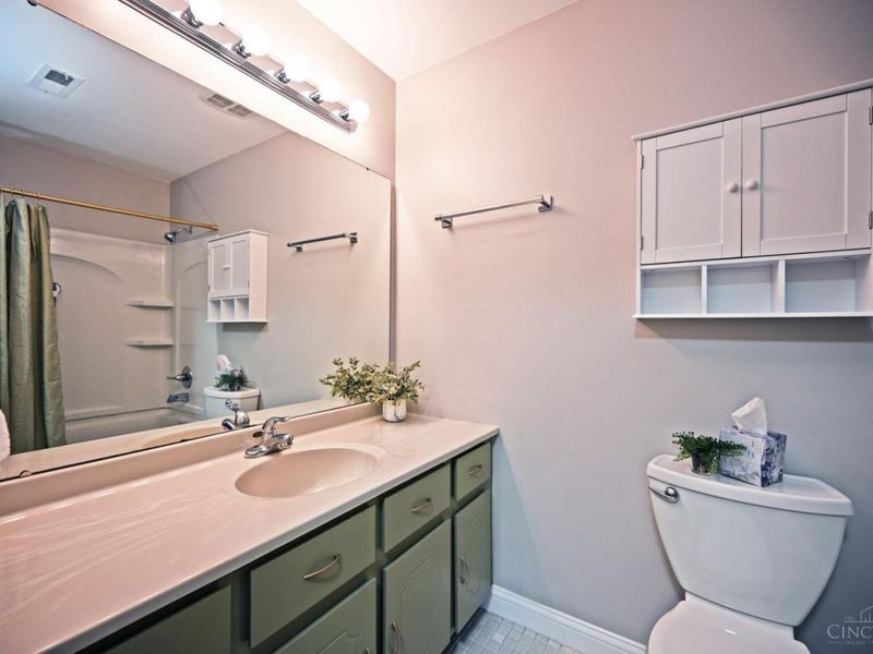 5203 Eaglesnest Drive S, Unit 91, Green Township, OH 45248 Photo 24