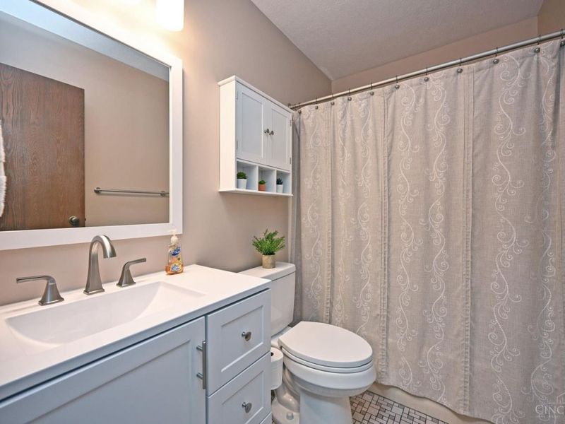 5203 Eaglesnest Drive S, Unit 91, Green Township, OH 45248 Photo 29