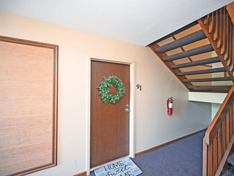 5203 Eaglesnest Drive S, Unit 91, Green Township, OH 45248 Photo 4