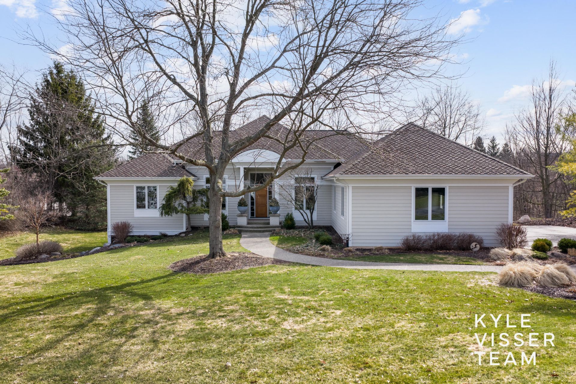 1798 Flowers Mill Drive Ne, Grand Rapids, MI 49525 Main Photo