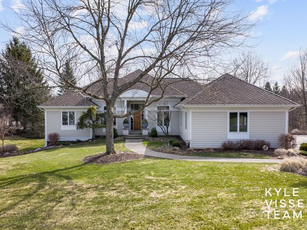 1798 Flowers Mill Drive NE, Grand Rapids, MI 49525
