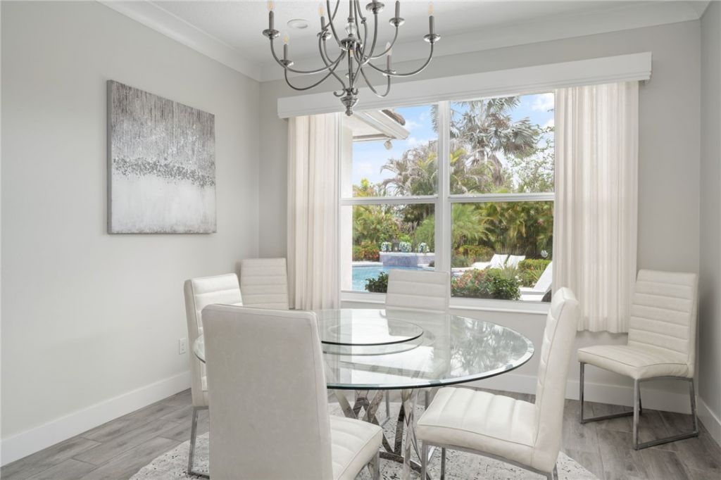 1195 Camelot Way, Vero Beach, FL 32966 Photo