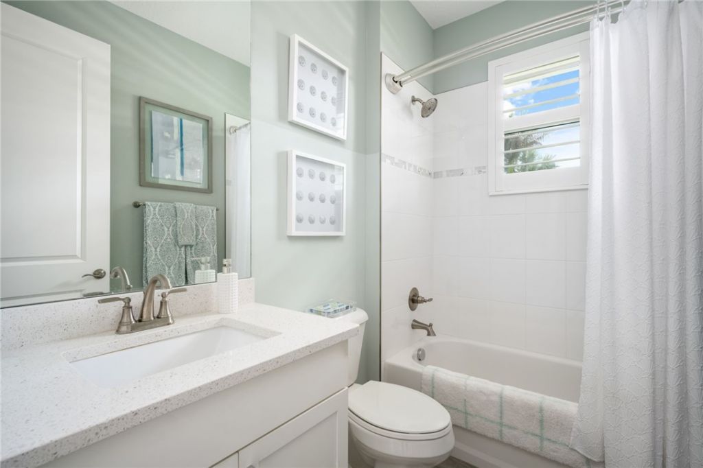 1195 Camelot Way, Vero Beach, FL 32966 Photo