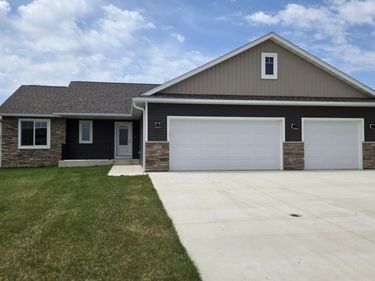 1309 18th Street NE, Austin, MN 55912