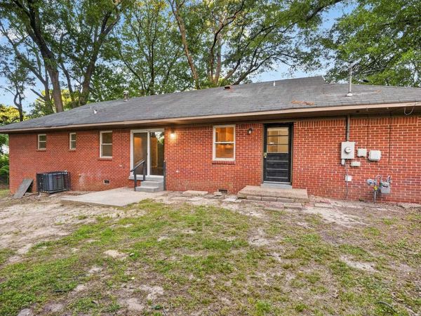 3710 HERMITAGE DR, Memphis, TN 38116