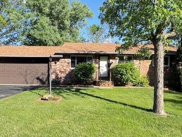 4312 Norcrest , St Louis, MO 63129