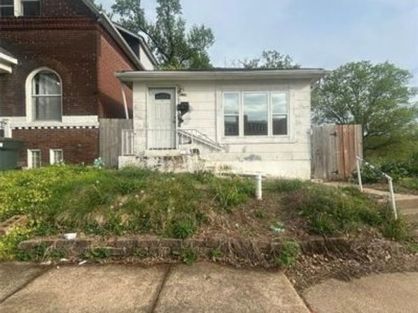 5134 Oriole Avenue, St Louis, MO 63120