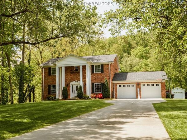 4 Sheridan Drive, St Albans, WV 25177