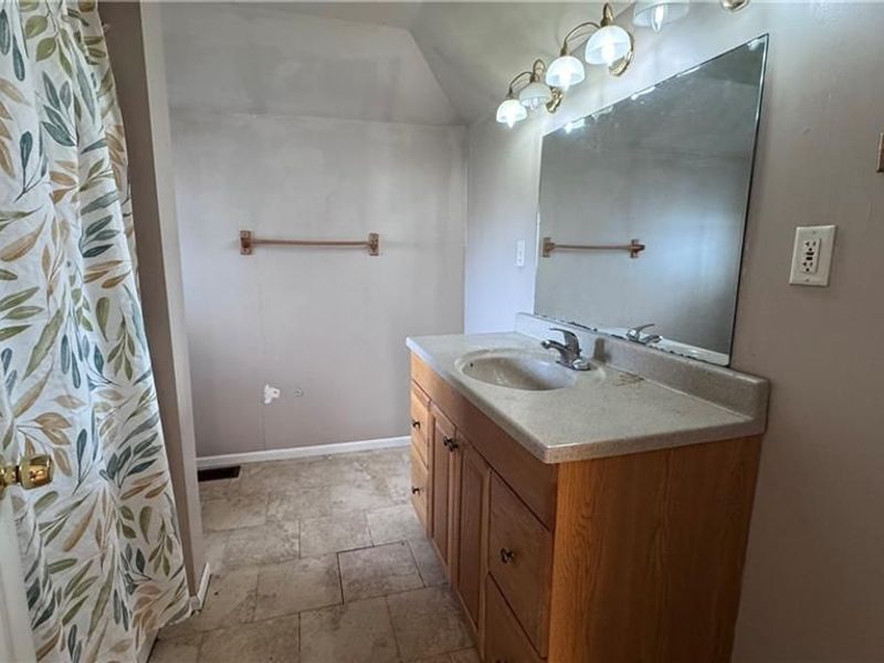 831 S Market Street, Troy, OH 45373 Photo 17