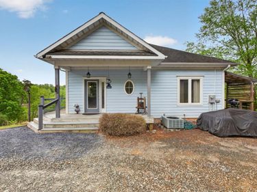 1176 Leesville Lake Drive, Pittsville, VA 24139