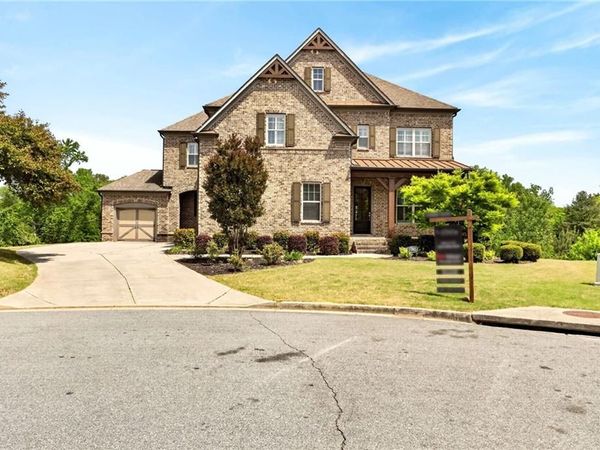 5945 Caveat Court, Suwanee, GA 30024