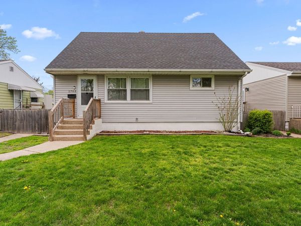 1703 170th Place, Hammond, IN 46324