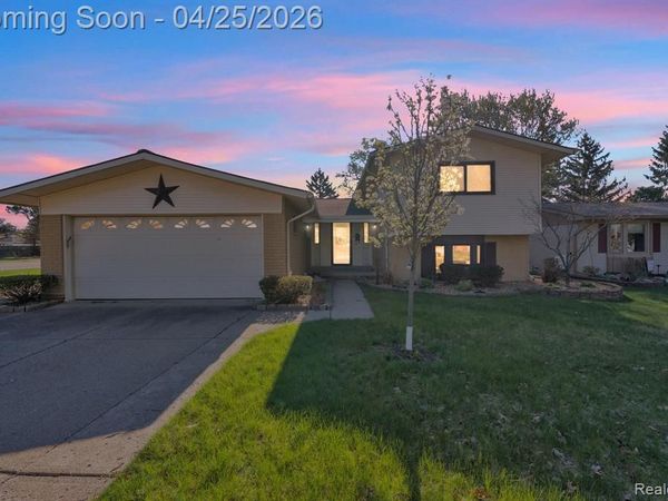 9498 Bassett Street, Livonia, MI 48150