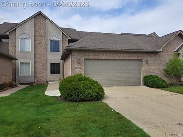 32526 Gateway Drive, Romulus, MI 48174