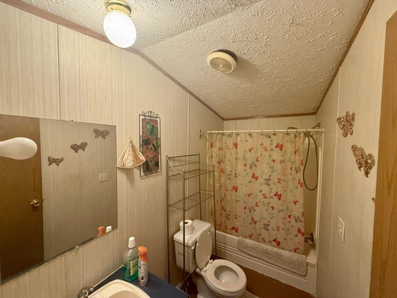 88 Willowwood Circle, Urbana, OH 43078 Photo 7