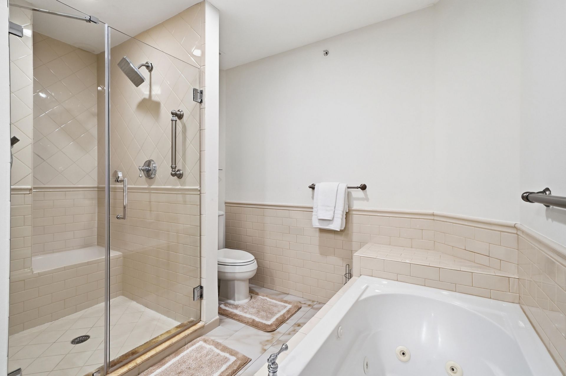 1050 E Heritage Club Circle, Delray Beach, FL 33483 Photo