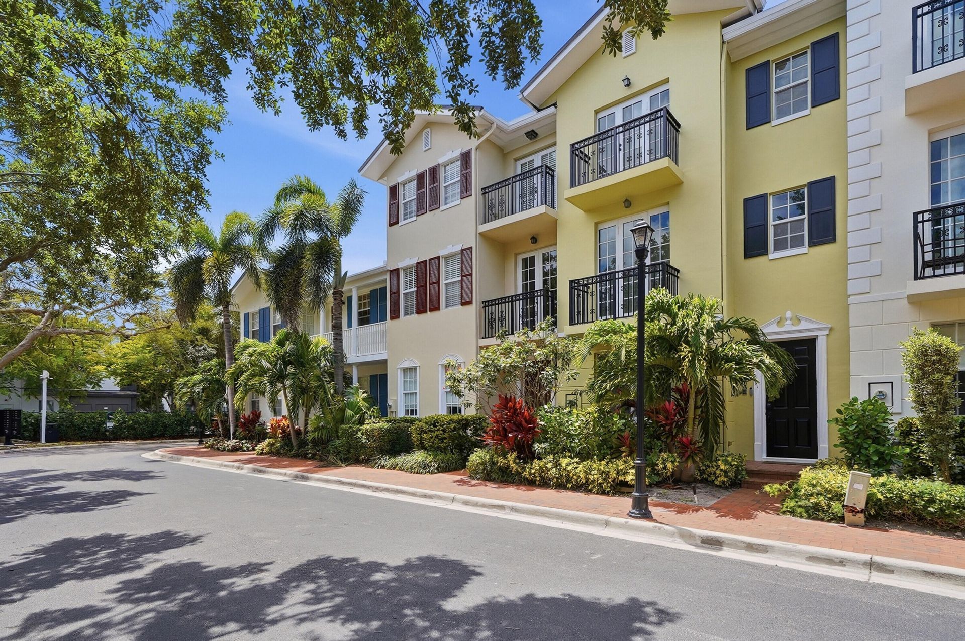 1050 E Heritage Club Circle, Delray Beach, FL 33483 Photo